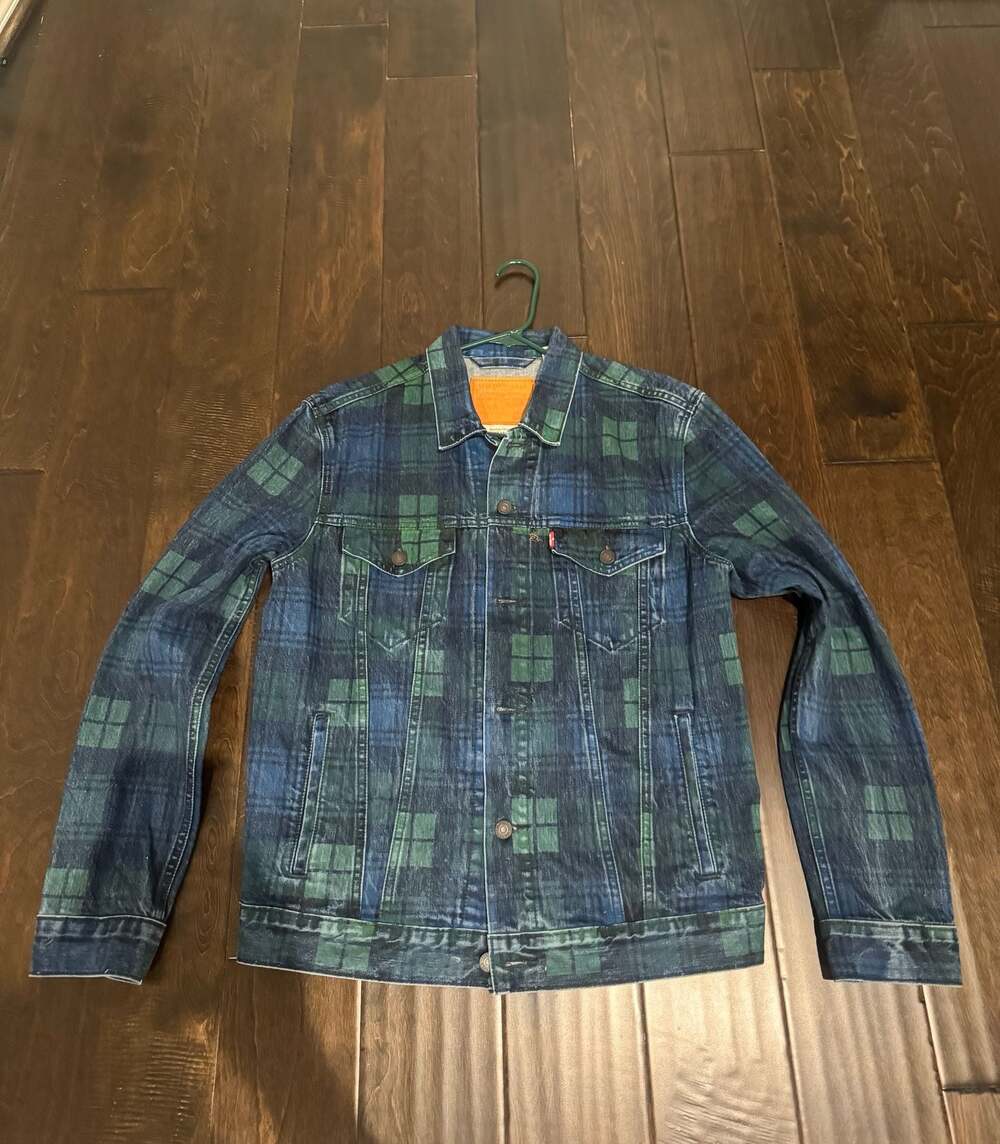 Levi's Premium Plaid Print Denim Trucker Jacket Size M